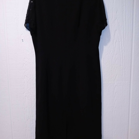 AGB black dress size 10 lacy beeded sleeve - Picture 13 of 16